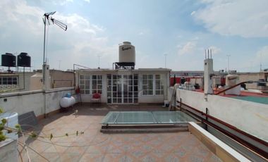 CASA EN VENTA EN RICONADA DE ARAGON, CERCA DEL METRO PLAZARAGON.