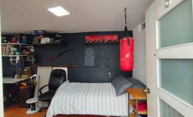 CASA EN VENTA EN RICONADA DE ARAGON, CERCA DEL METRO PLAZARAGON.