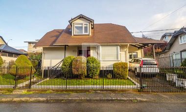CASA A PASOS DE CLINICA PUERTO VARAS