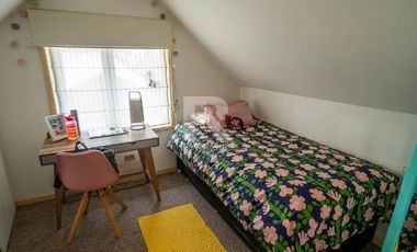 CASA A PASOS DE CLINICA PUERTO VARAS