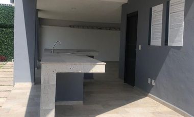 AMPLIO DEPA EN RENTA, 2 RECAMARAS CERCA DE LA EBC, CORREGIDORA