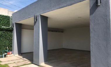 AMPLIO DEPA EN RENTA, 2 RECAMARAS CERCA DE LA EBC, CORREGIDORA