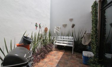 Real de Arboledas,Miraflores: Amplia y comoda casa 3 recamaras.