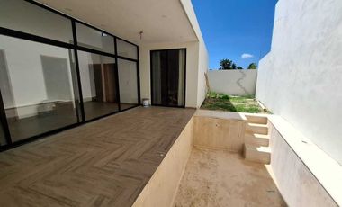 CASA EN VENTA MERIDA, CONKAL EN PRIVADA MEDITERRANEA VIVANTA, 1 PLANTA, LISTA