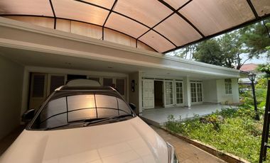 Dijual Rumah Mewah di Jalan Bunga Cente, Cipete,  Jakarta Selatan