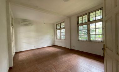 Dijual Rumah Mewah di Jalan Bunga Cente, Cipete,  Jakarta Selatan