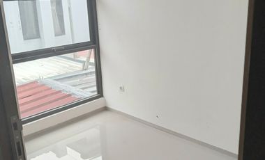 Rumah Mewah Siap HUni 2 lantai