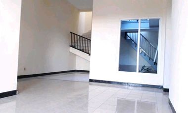 Dijual rumah Pondok Tjandra Candra semangka Sidoarjo