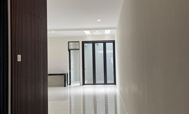 Rumah Baru  Minimalis Modern di Tengah Kota Bandung harga cuman 2 M