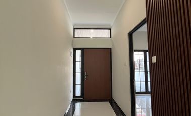 Rumah Baru  Minimalis Modern di Tengah Kota Bandung harga cuman 2 M
