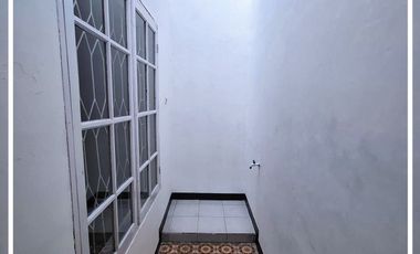 [LT 78] Rumah Dukuh Zamrud (2 KT) Dkt ke Grand Wisata, Bekasi