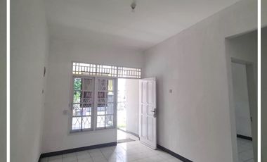 [LT 78] Rumah Dukuh Zamrud (2 KT) Dkt ke Grand Wisata, Bekasi