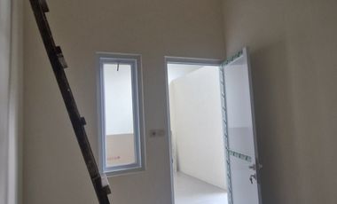 Rumah Baru 300 Jutaan Nempel  Indomaret