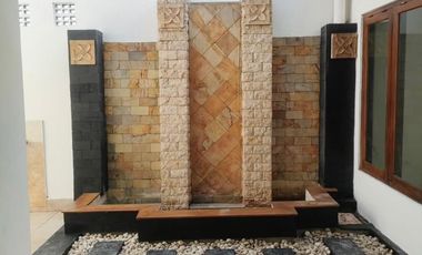 Rumah selangkah ke UMY lingkungan komplek