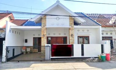 Rumah selangkah ke UMY lingkungan komplek