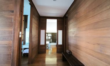 JUAL RUMAH KAYU 2 LANTAI DI HLA CLUSTER CIMAHI ADA KELEBIHAN TAMAN