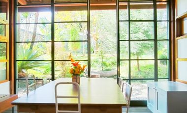 JUAL RUMAH KAYU 2 LANTAI DI HLA CLUSTER CIMAHI ADA KELEBIHAN TAMAN