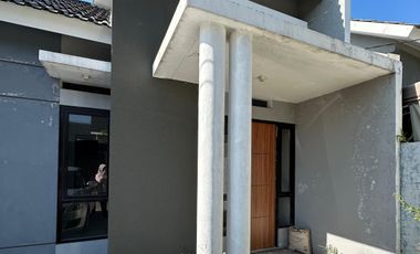 Rumah Dijual Sidoarjo Baru di Surya breeze Jayaland Gedangan