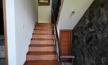 Dijual Rumah Di Jl. Setrasari Kulon VI, Kota Bandung