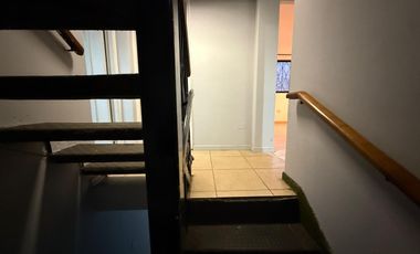 LOCAL ESQUINA 7 NORTE CON LOS CASTAÑOS PATIO ESTACIONAMIENTO