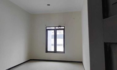 DISEWAKAN RUMAH BAGUS DI KOMPLEK MEKAR WANGI BANDUNG