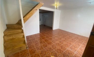 SE VENDE CASA VILLA LA OBRA  PUENTE ALTO