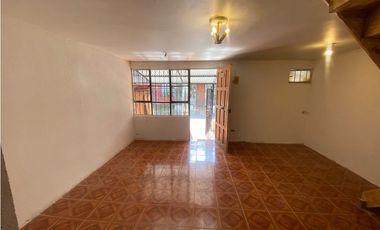 SE VENDE CASA VILLA LA OBRA  PUENTE ALTO