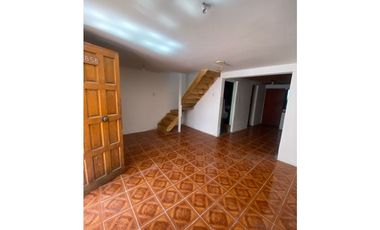 SE VENDE CASA VILLA LA OBRA  PUENTE ALTO