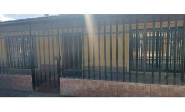 SE ARRIENDA CASA PARA EMPRESAS – SECTOR ROSARIO