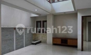 Dijual Rumah Minimalis Cluster Elite,Strategis Solo Baru Luas 240m2