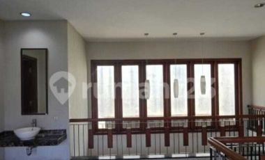 Dijual Rumah Minimalis Cluster Elite,Strategis Solo Baru Luas 240m2