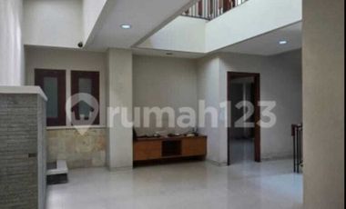 Dijual Rumah Minimalis Cluster Elite,Strategis Solo Baru Luas 240m2