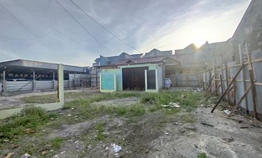 Tanah lebar persegi di pinggir jalan utama pondok aren bintaro