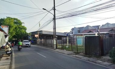 Tanah lebar persegi di pinggir jalan utama pondok aren bintaro