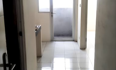 Jual Murah Apartemen Secondary 2BR di Apartemen Menteng Square, Luas 33m², Matraman, Jakarta Timur