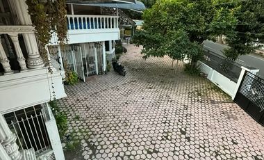 BU , NEGO Keras ,Di Jual Rumah Hook Strategis di Pusat Kota Blitar