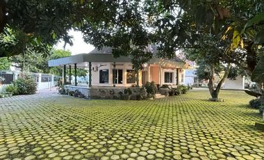 BU , NEGO Keras ,Di Jual Rumah Hook Strategis di Pusat Kota Blitar