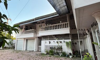 BU , NEGO Keras ,Di Jual Rumah Hook Strategis di Pusat Kota Blitar