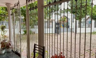BU , NEGO Keras ,Di Jual Rumah Hook Strategis di Pusat Kota Blitar