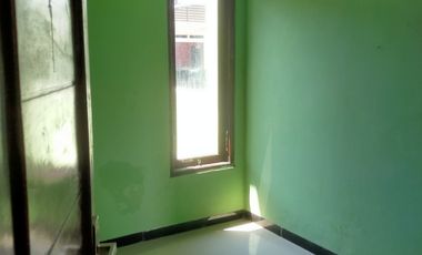 DIKONTRAKKAN : Rumah dkt RM. Ragil Resto