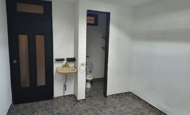 Se renta propiedad ideal para casa u oficinas.