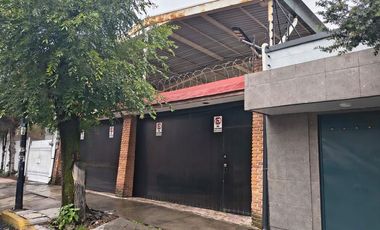 Se renta propiedad ideal para casa u oficinas.