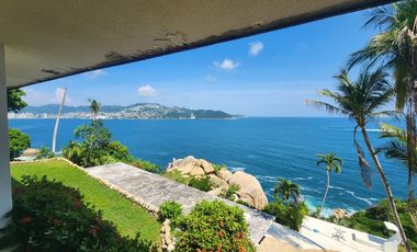 RESIDENCIA CON VISTA AL MAR