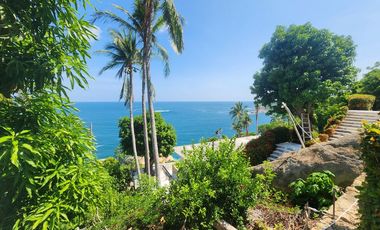 RESIDENCIA CON VISTA AL MAR