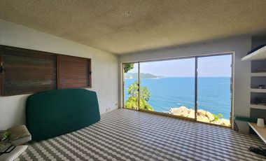 RESIDENCIA CON VISTA AL MAR
