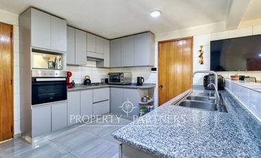 Venta de hermosa y amplia casa en Las Pircas, Peñalolen