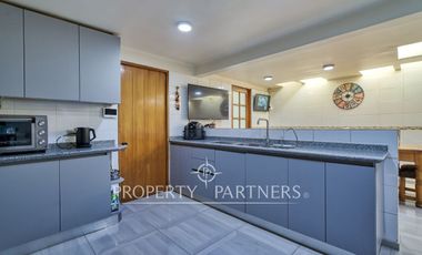 Venta de hermosa y amplia casa en Las Pircas, Peñalolen