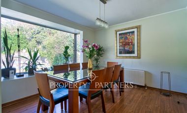 Venta de hermosa y amplia casa en Las Pircas, Peñalolen