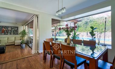 Venta de hermosa y amplia casa en Las Pircas, Peñalolen