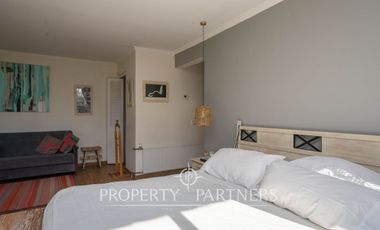 Amplia propiedad en Pirque con hermoso Jardín (ARRIENDO DISPONIBLE DESDE ENERO 2026)